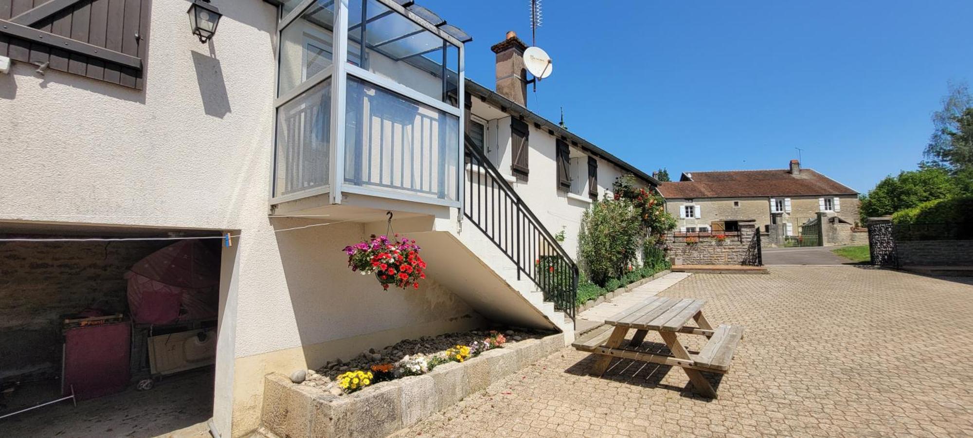 La Maison De L'Abeille De Percey Longeau-Percey ภายนอก รูปภาพ