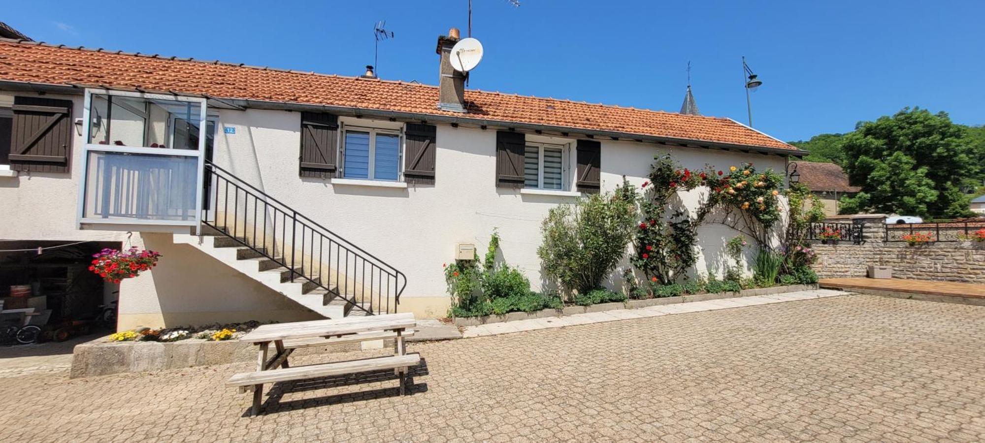 La Maison De L'Abeille De Percey Longeau-Percey ภายนอก รูปภาพ
